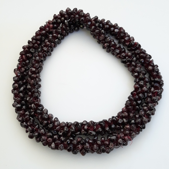 Handcrafted! Granular Garnet Necklace - Picture 3 of 7